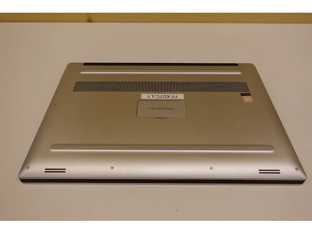 Dell precision 5540 laptop - afbeelding 5 van  5