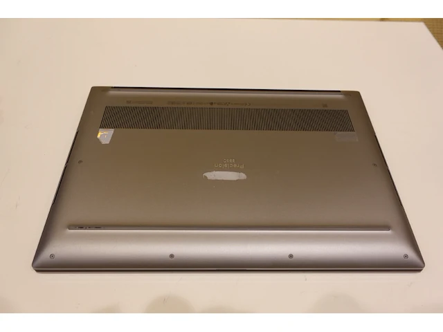 Dell precision 5550 laptop - afbeelding 5 van  5