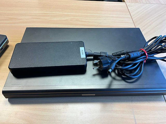 Dell precision laptop (2x) - afbeelding 8 van  8