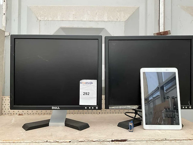 Dell scherm + mini tablet huawei t1-a21w pc schermen (2x) - afbeelding 1 van  1