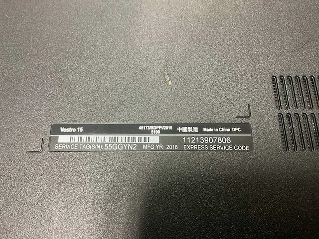 Dell vostro15 laptop - afbeelding 3 van  3