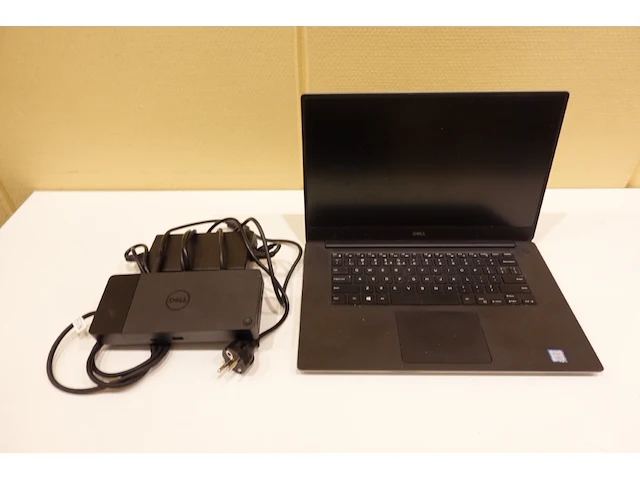 Dell xps 15 9560 laptop - afbeelding 2 van  5