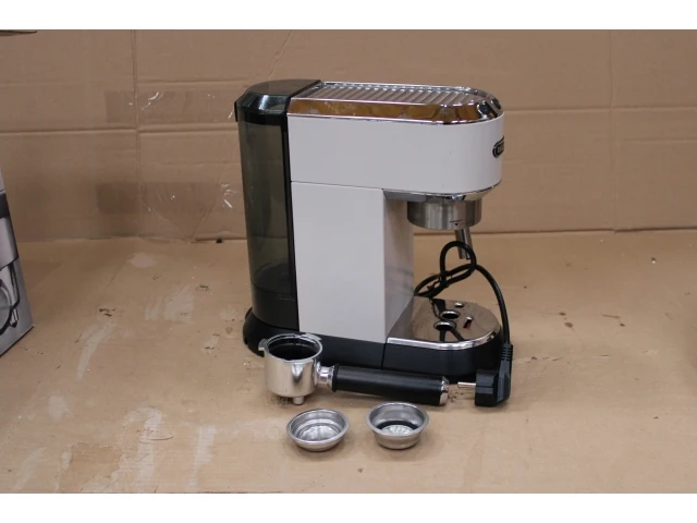De'longhi dedica style espressomachine - afbeelding 2 van  5