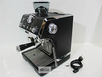 Delonghi ec9355bm specialista klassieke espresso - afbeelding 3 van  4