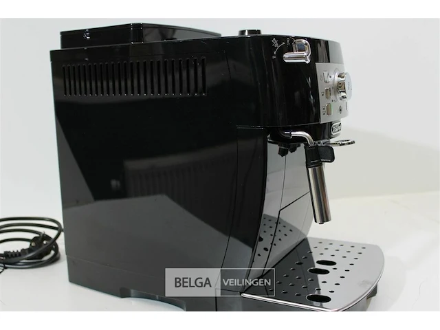 Delonghi ecam 22.113 b volautomatische espresso - afbeelding 1 van  4
