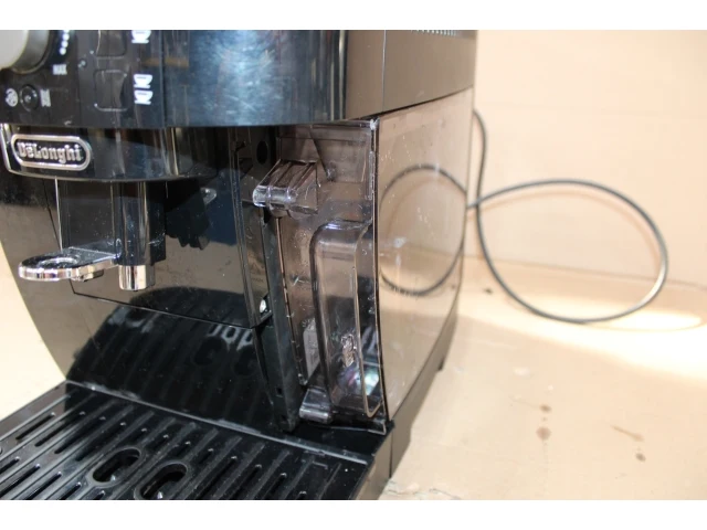 De'longhi magnifica s koffiezetapparaat - afbeelding 3 van  6
