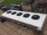 Delta - ruimteverdamper - afbeelding 1 van  2