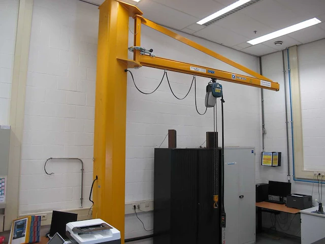 Demag - g213 - zwenkarmkraan - afbeelding 2 van  5