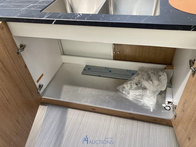 Demo keukenopstelling met keukenapparatuur smeg - afbeelding 11 van  25