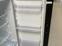 Demo keukenopstelling met keukentoestellen beko - afbeelding 8 van  17