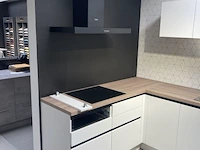 Demo l-vormige keukenopstelling - afbeelding 12 van  19