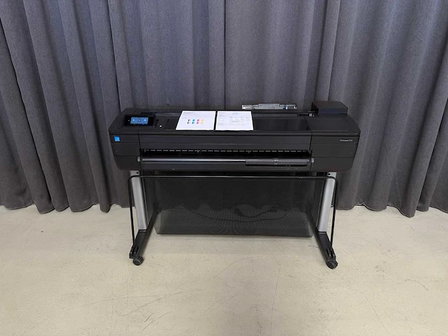 (demo machine) hp designjet t730 - a0 plotter - afbeelding 1 van  8