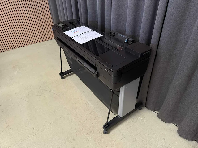 (demo machine) hp designjet t730 - a0 plotter - afbeelding 2 van  8