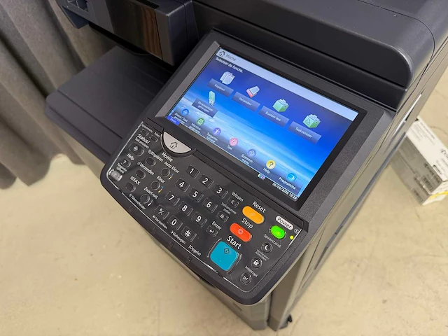 (demo-machine) kyocera taskalfa 2551ci - multifunctionele laserprinter - afbeelding 2 van  11