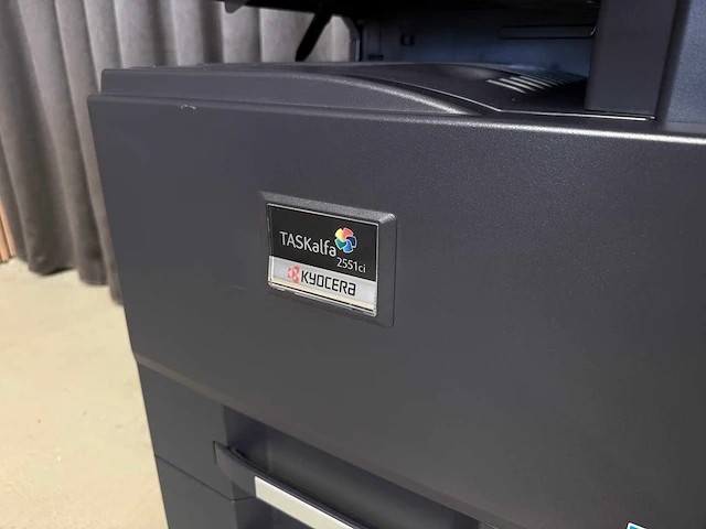 (demo-machine) kyocera taskalfa 2551ci - multifunctionele laserprinter - afbeelding 6 van  11