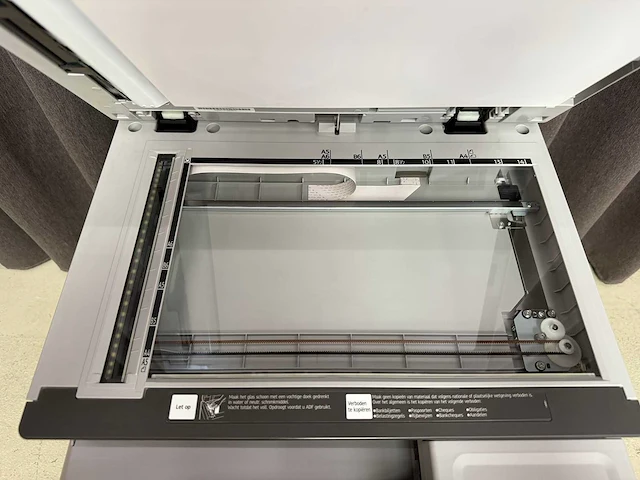 (demo-machine) ricoh mp c305 - multifunctionele laserprinter - afbeelding 8 van  10