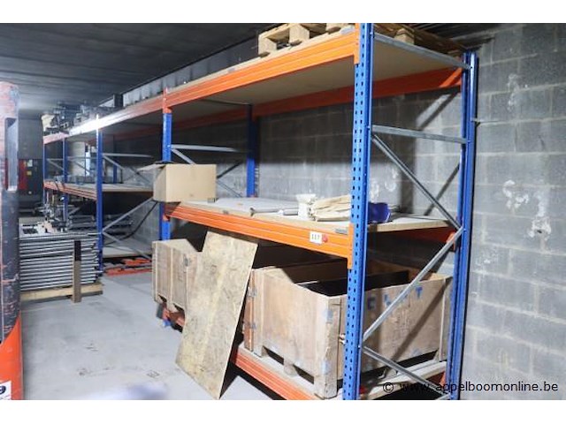 Demontabele palletenstelling best uit 6 staanders en 20 leggers - afbeelding 1 van  1