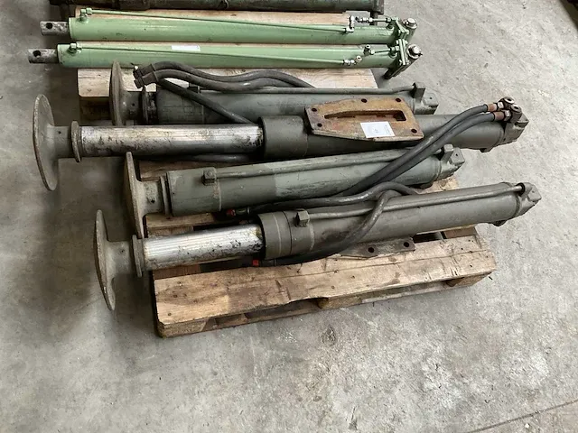 Denison 036 32000-x6 hydraulische steunpoot (4x) - afbeelding 2 van  3