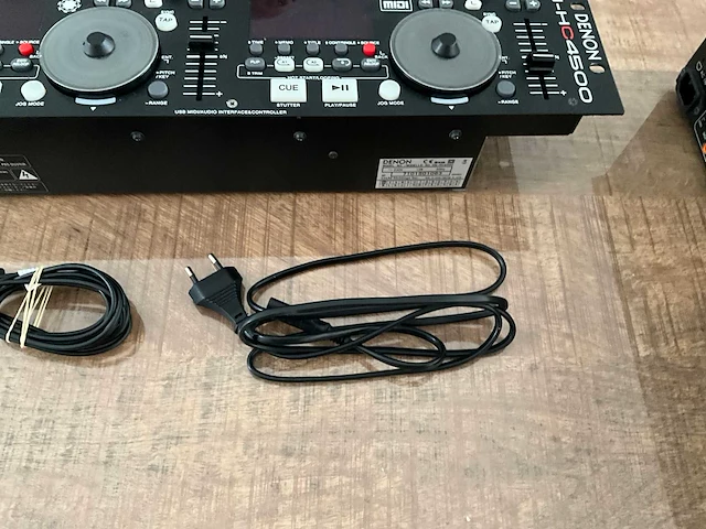 Denon dn-hc4500 dj controller - afbeelding 7 van  7