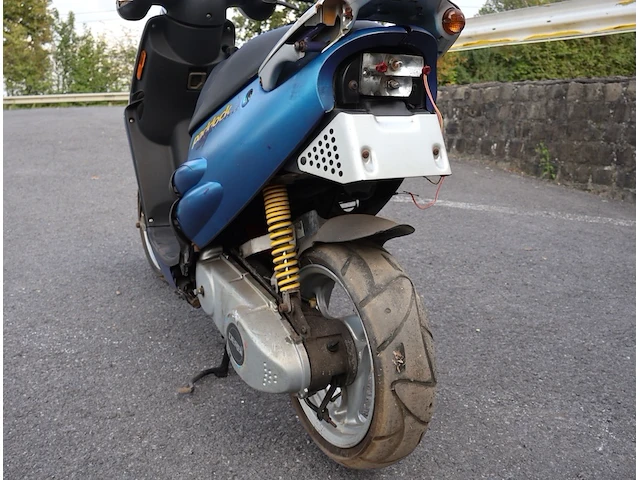 Derbi paddock - afbeelding 8 van  12
