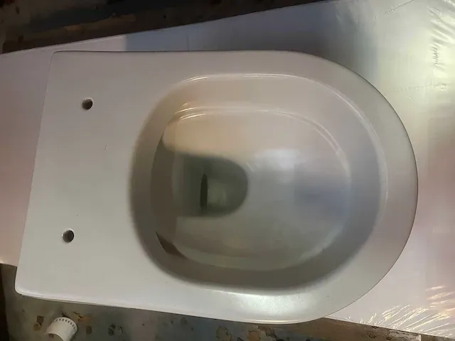Design - hangtoilet - toilet - mat wit - afbeelding 2 van  3