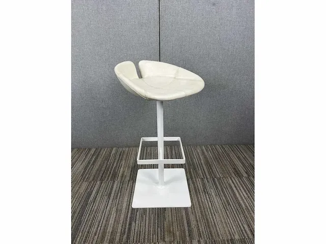 Design barkruk moroso fjord - afbeelding 2 van  6