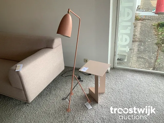 Design bijzettafel - afbeelding 1 van  2
