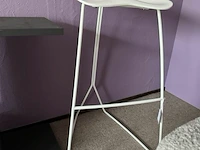 Design buffetstoel + houten staander - afbeelding 2 van  4