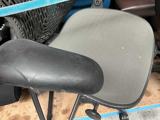 Design bureastoel herman miller mirra 1 (2x) - afbeelding 4 van  12