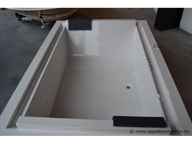 Design inbouwbad 190x140 - afbeelding 2 van  4