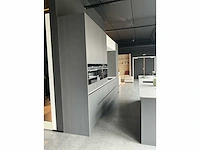 Design keuken opstelling met inbouwapparatuur - afbeelding 31 van  40