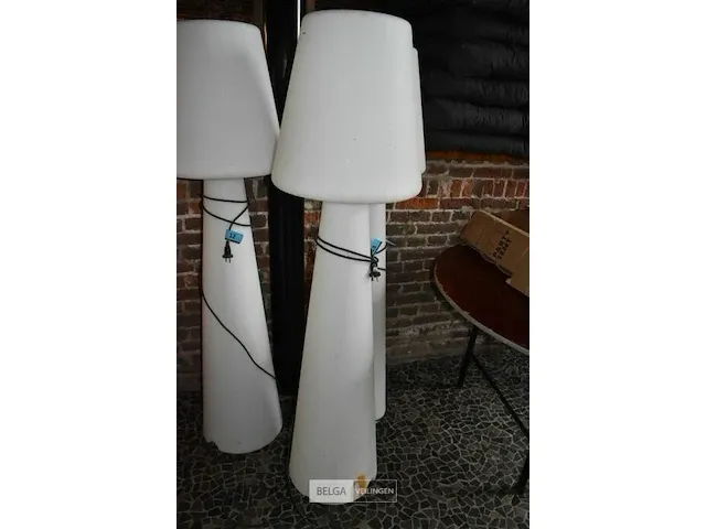 Design lamp wit h163. - afbeelding 1 van  1