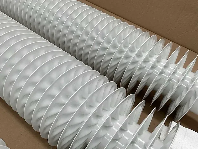 Design ribbenbuis-radiator jaga drl - afbeelding 3 van  6