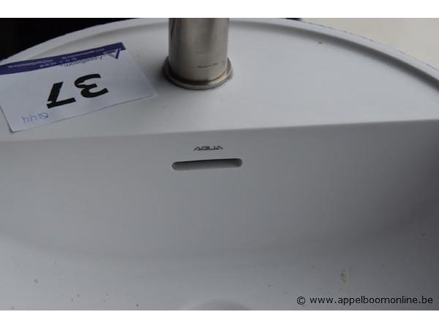 Design staande wasbak aqua vv kraan dia 44 - afbeelding 3 van  3