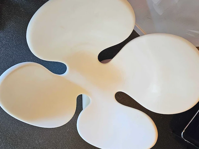 Design-stoel 'clover' - afbeelding 4 van  6
