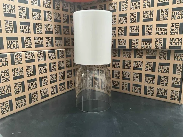 Design tafellamp luceplan nui mini - grijs - afbeelding 2 van  5