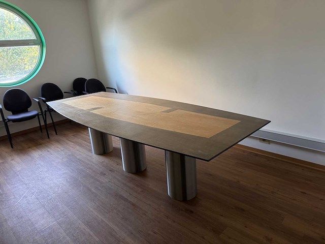 Design vergadertafel - afbeelding 1 van  4