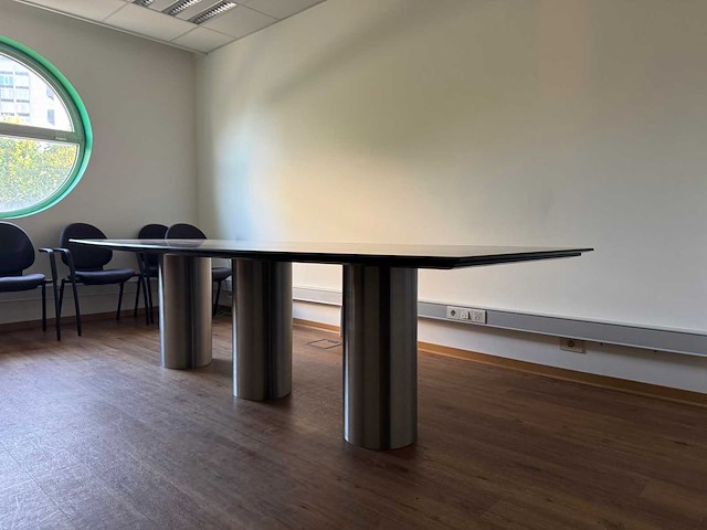 Design vergadertafel - afbeelding 2 van  4