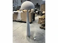Design vloerlamp - afbeelding 2 van  5