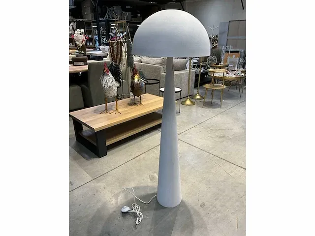 Design vloerlamp - afbeelding 3 van  5