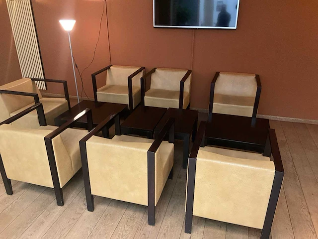 Design zetels paco capdell (10x) + tafels (6x) - afbeelding 1 van  10