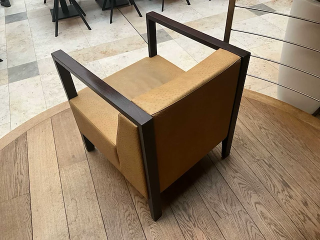Design zetels paco capdell (10x) + tafels (6x) - afbeelding 6 van  10
