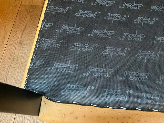 Design zetels paco capdell (10x) + tafels (6x) - afbeelding 7 van  10