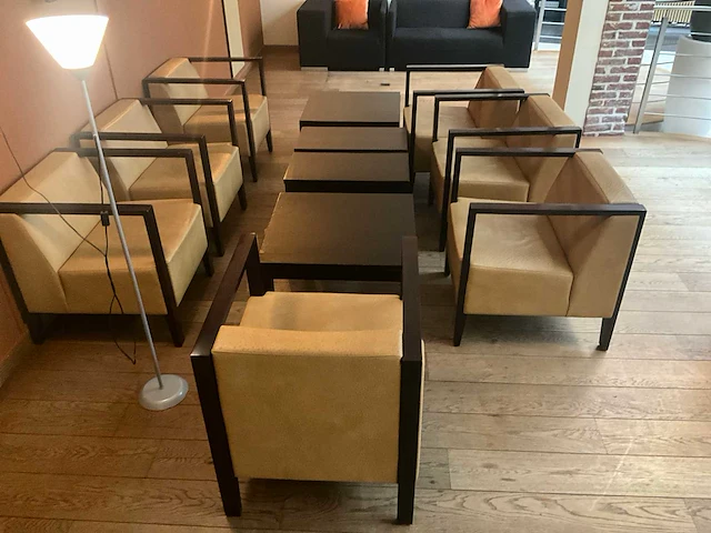 Design zetels paco capdell (10x) + tafels (6x) - afbeelding 10 van  10