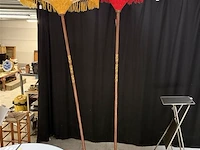 Design zonnescherm - rode kleur - afbeelding 1 van  6