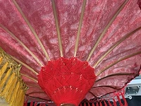 Design zonnescherm - rode kleur - afbeelding 2 van  6
