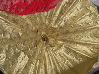 Design zonnescherm - rode kleur - afbeelding 5 van  6