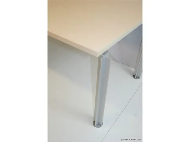 Designbureau bulo h2o - afbeelding 4 van  4