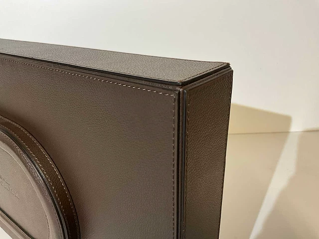 Designdisplay delvaux - afbeelding 3 van  4