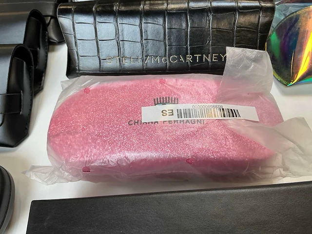 Designer brillendozen & -hoesjes (30x) - afbeelding 8 van  14